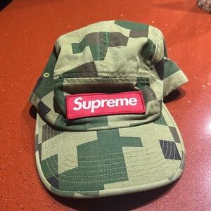Supreme hat militar limited edition
